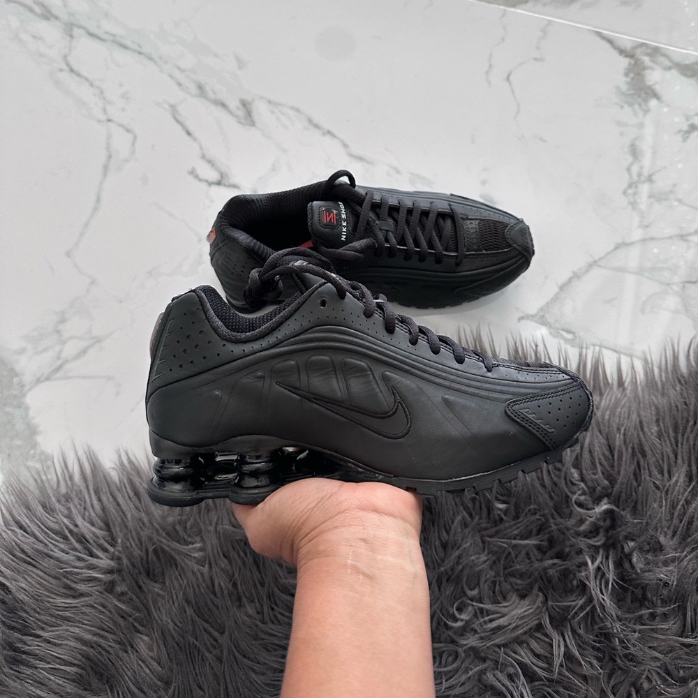Nike Shox R4 - Picture 5 of 13